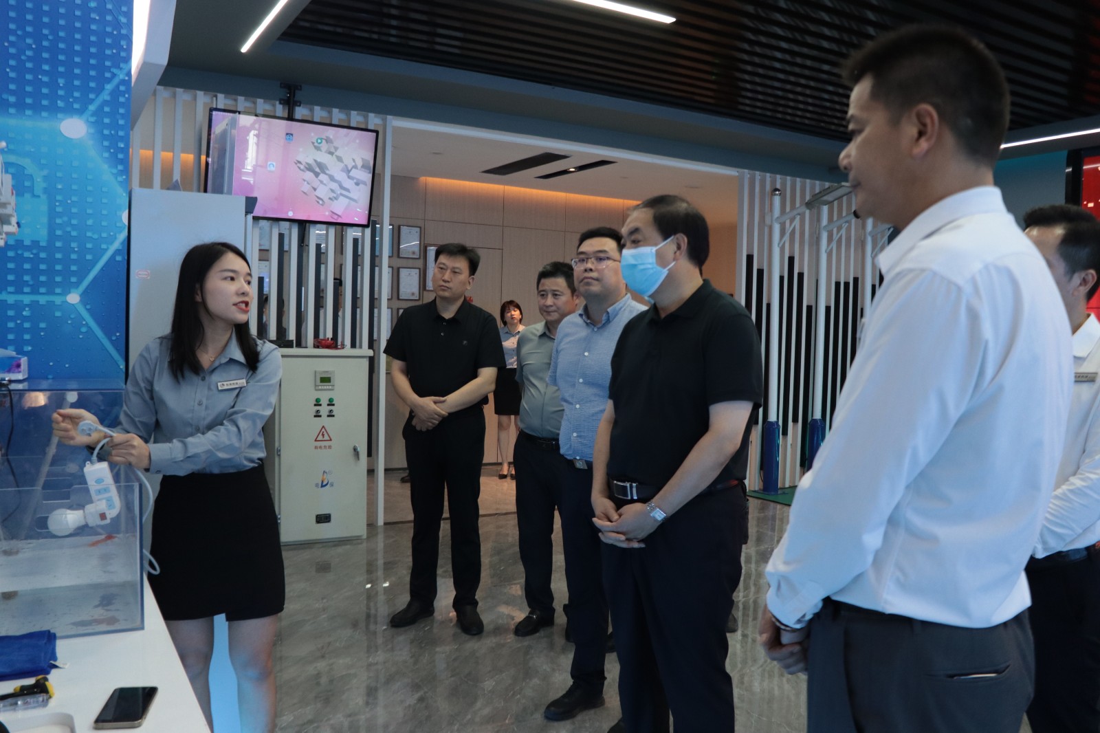 热烈欢迎邯郸魏县一行领导莅临珩祥科技参观考察